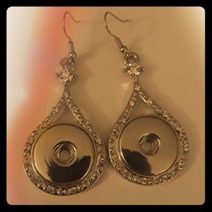 Silver wire and Swarovski crystal drop earrings